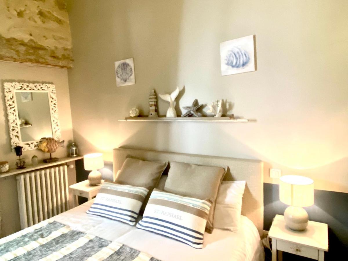 Maison&Table d hôtes - Hôtel de Vigniamont Pézenas Extérieur photo