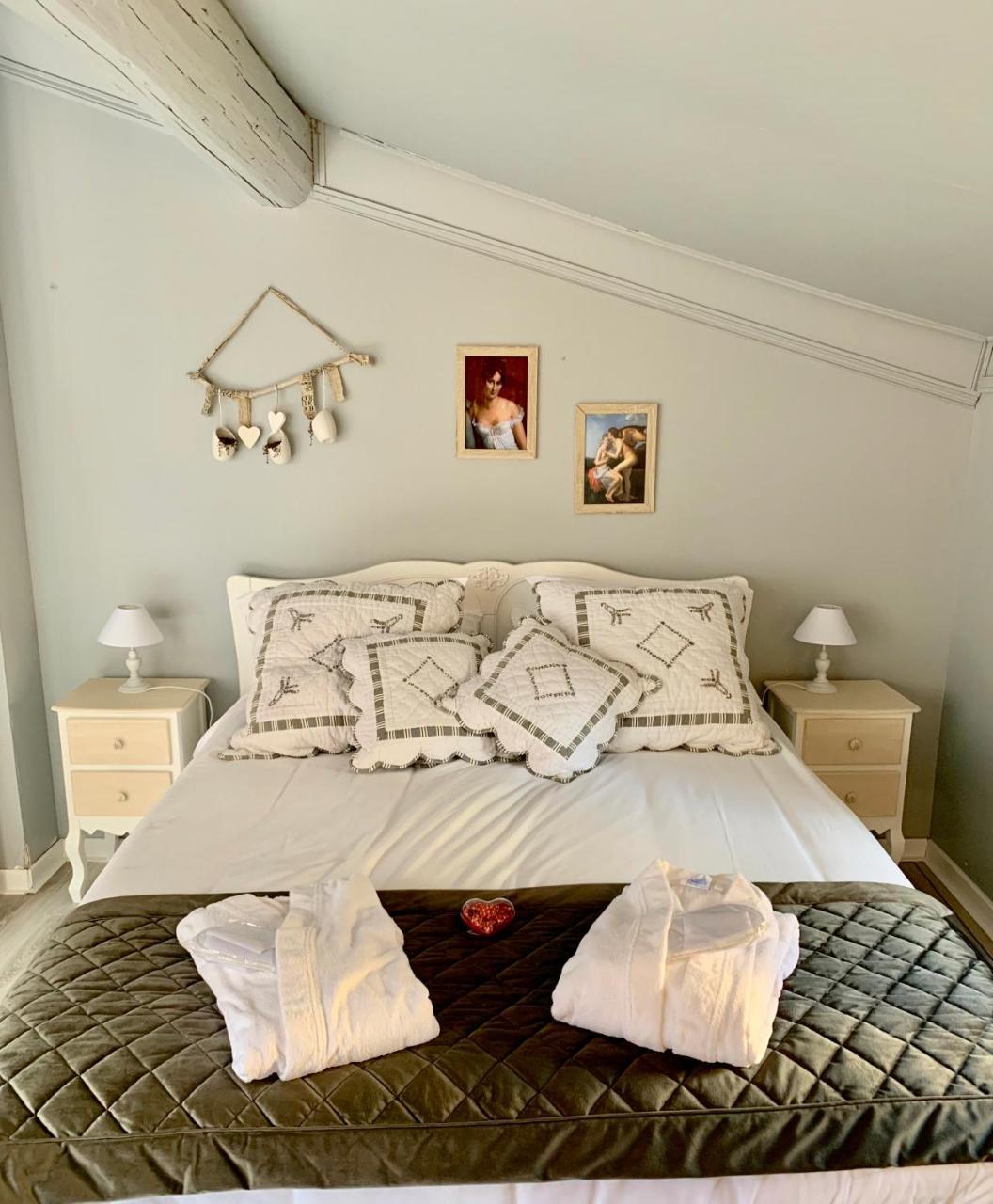 Maison&Table d hôtes - Hôtel de Vigniamont Pézenas Extérieur photo