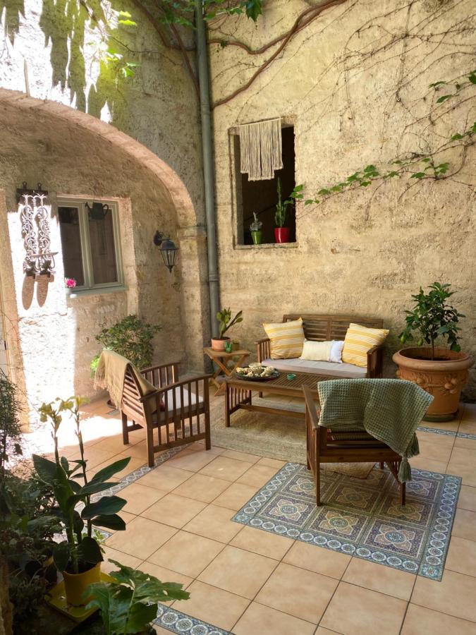 Maison&Table d hôtes - Hôtel de Vigniamont Pézenas Extérieur photo